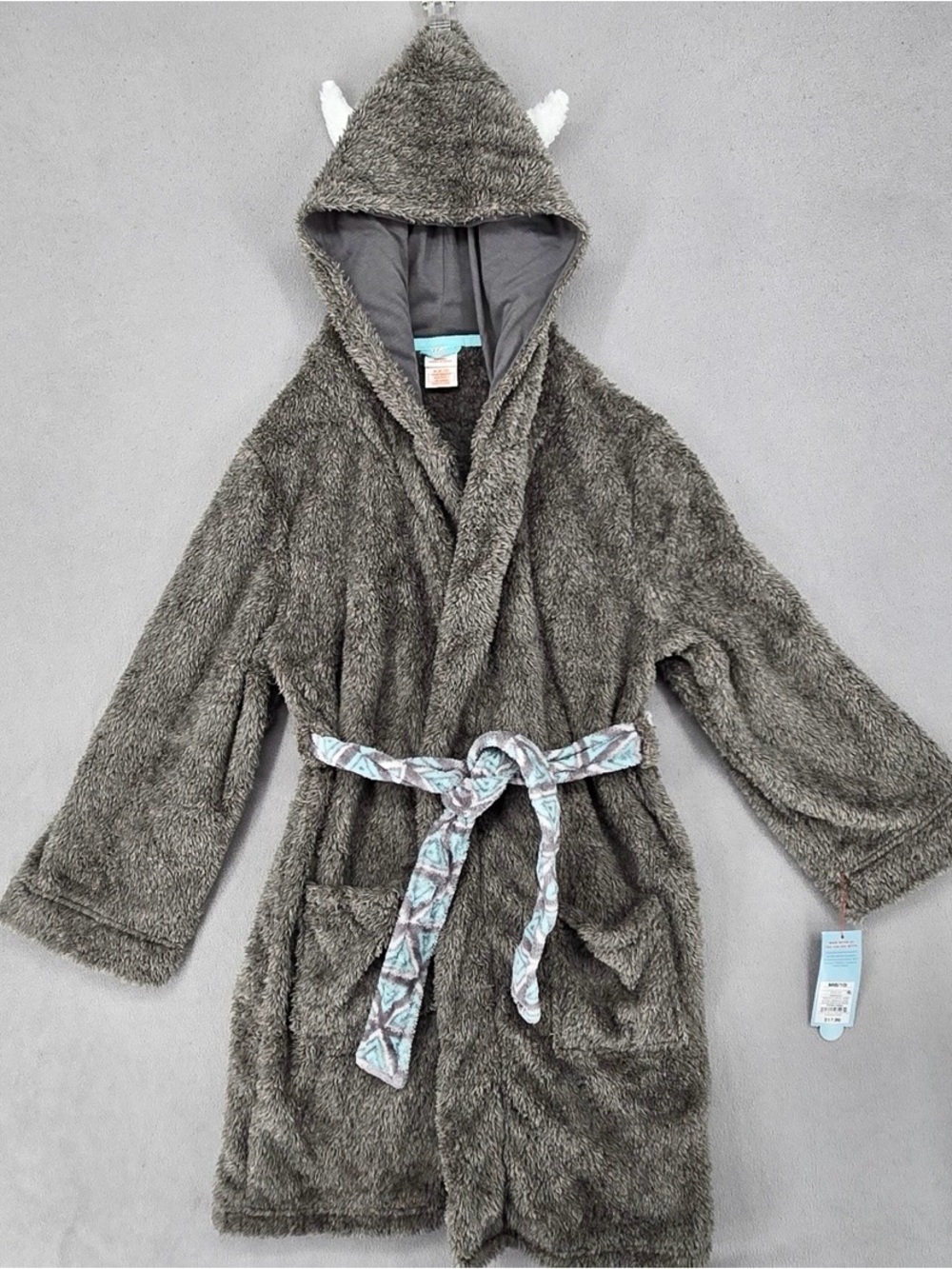 Cat & Jack Plush Hooded Kids Robe in Gray with Patterned Belt